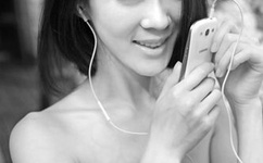 百帕斯卡疼痛的女人